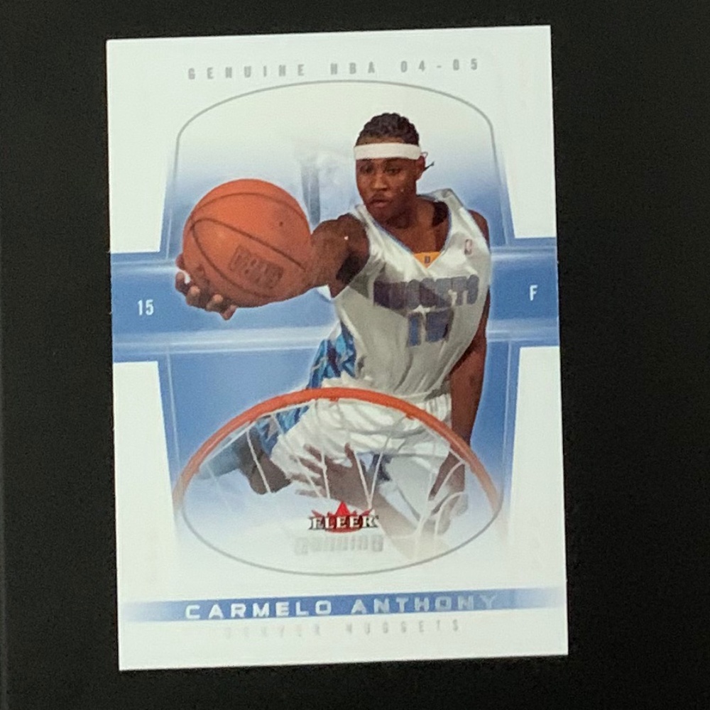 2004 -2005 Fleer Carmelo Anthony basketball card